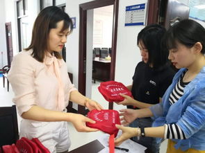 做實做強“一公里就近診療”服務，完善居民服務業(yè)體系